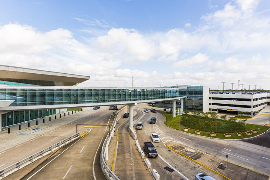 houston-airports-celebrates-5-year-anniversary-of-international